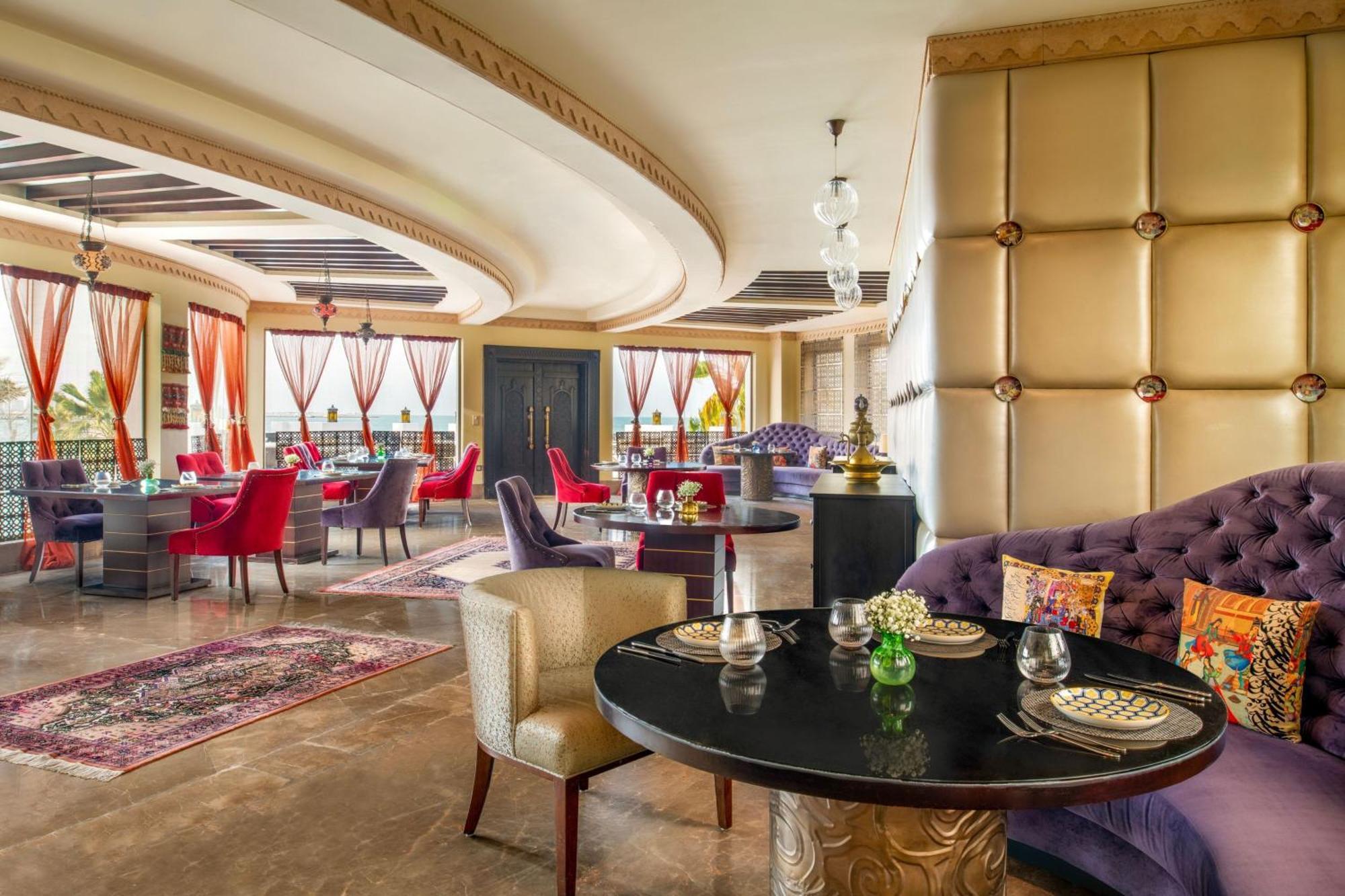 Sharq Village & Spa, A Ritz-carlton 5*