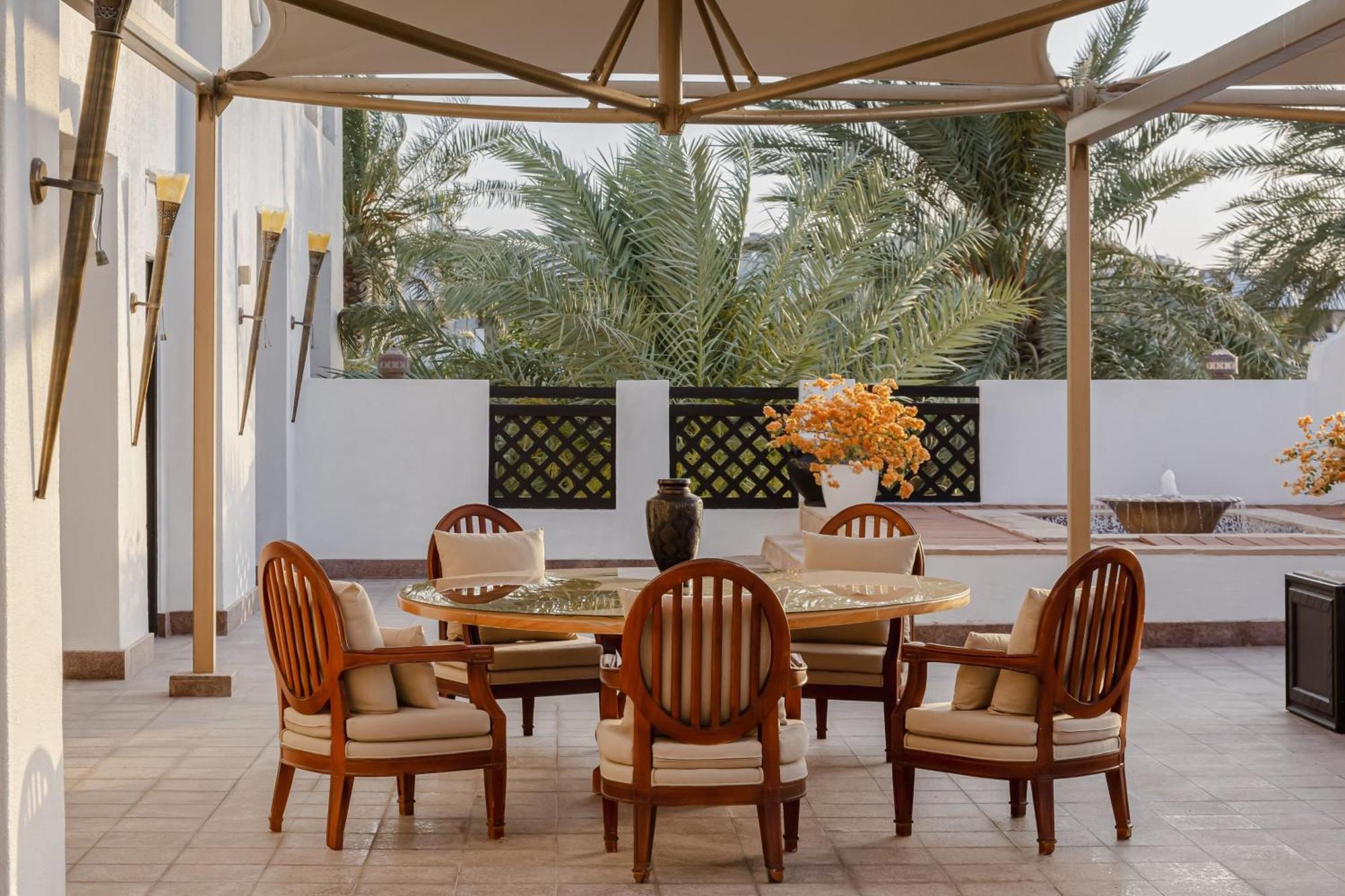 Sharq Village & Spa, A Ritz-carlton 5* Доха