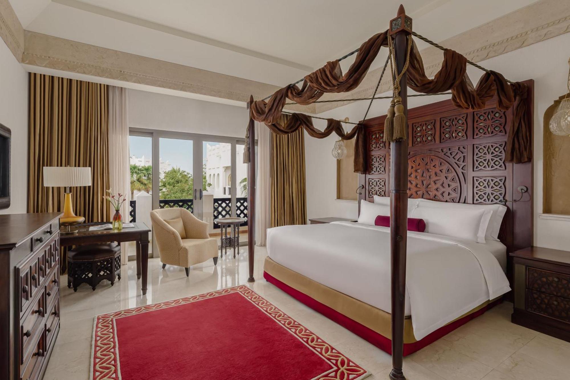 Sharq Village & Spa, A Ritz-carlton Доха