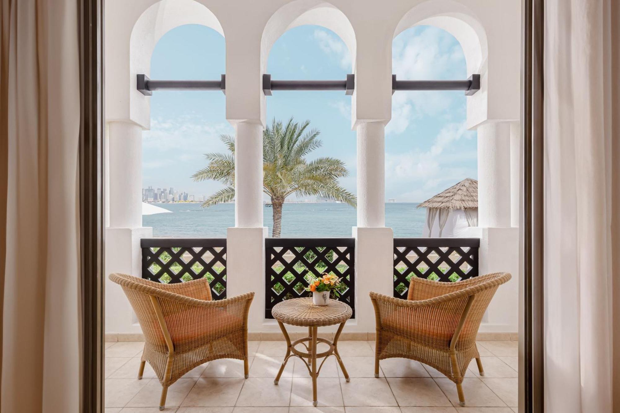 Курортний комплекс Sharq Village & Spa, A Ritz-carlton