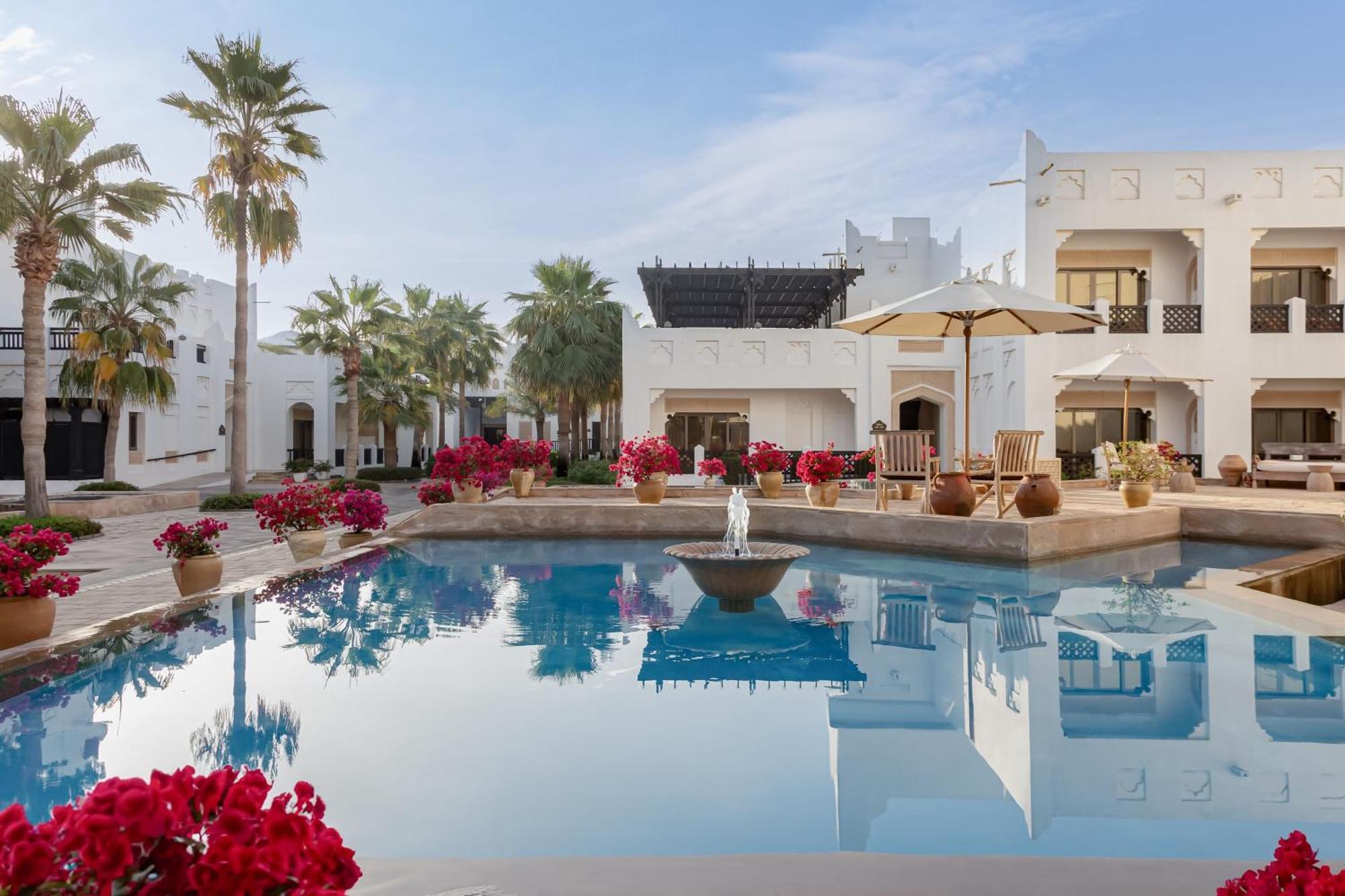 Sharq Village & Spa, A Ritz-carlton Курортний комплекс