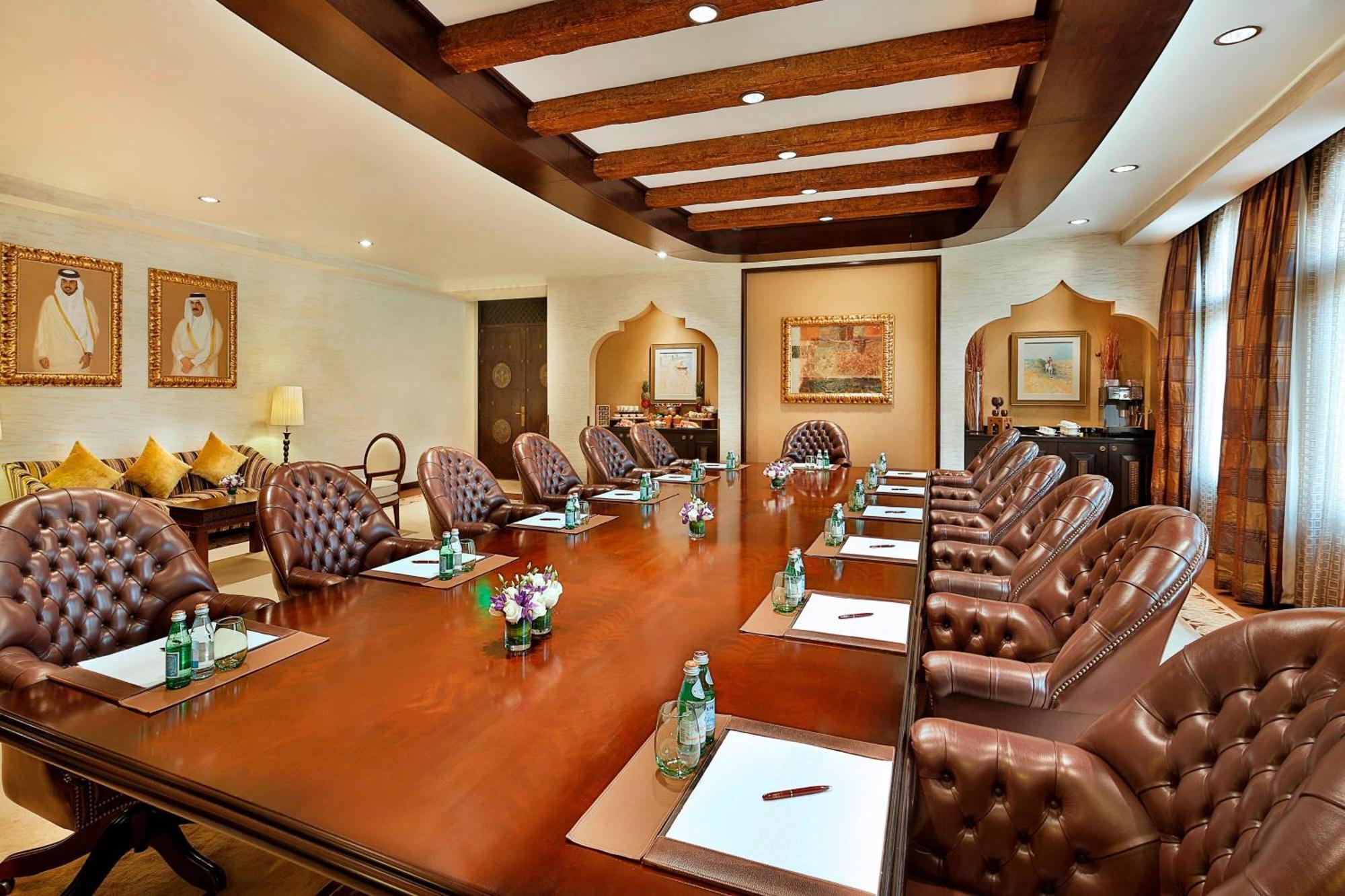Sharq Village & Spa, A Ritz-carlton Курортний комплекс Доха