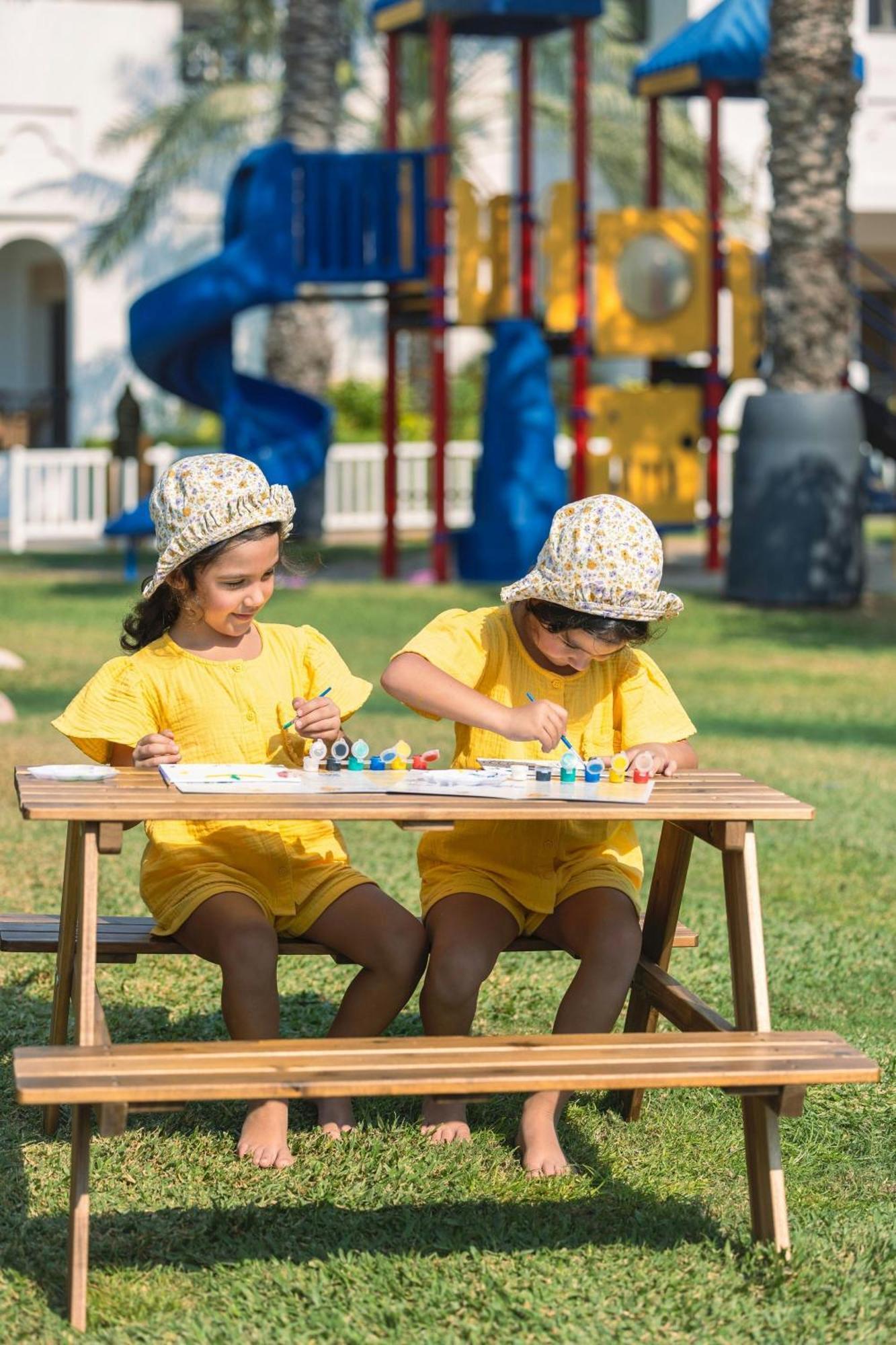 Sharq Village & Spa, A Ritz-carlton Resort 5*